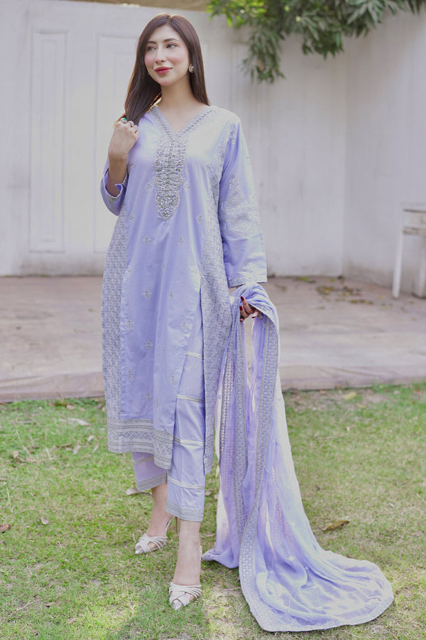 https://insiyaclothing.com/collections/luxury-lawn-eid-edition/products/luxury-lawn-design-101